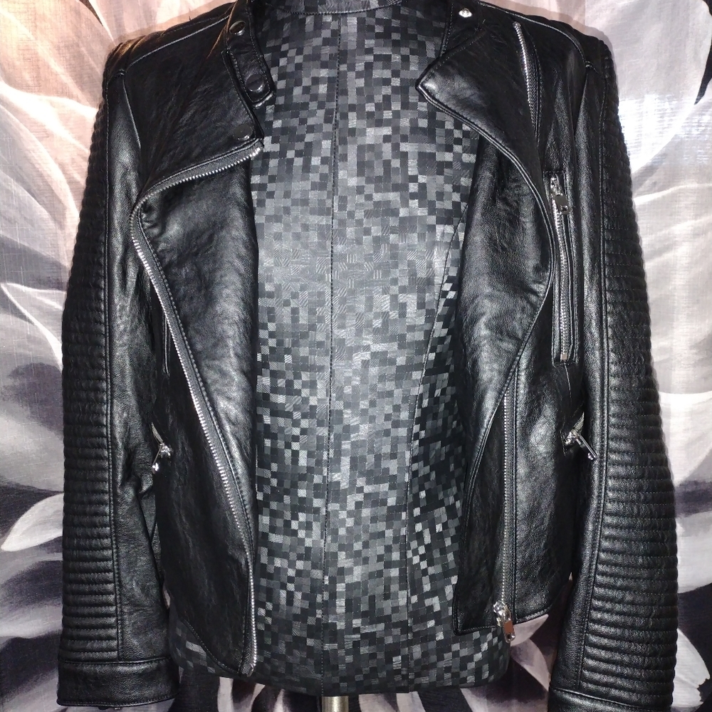 Like new condition Zara basics vegan leather jacket